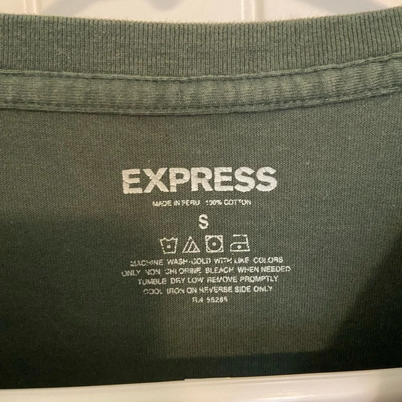 EUC | Express men’s‎ dark green fleur de lis decal tshirt — small - Picture 2 of 3